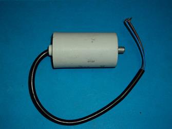 CONDENSATEUR 16MF 450V